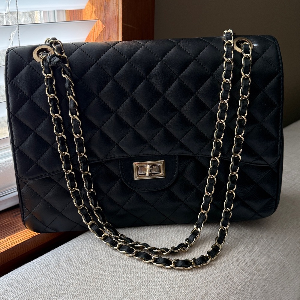 Chiara Ferretti Italian Leather Black Diamond Quilted Handbag Shoulder bag